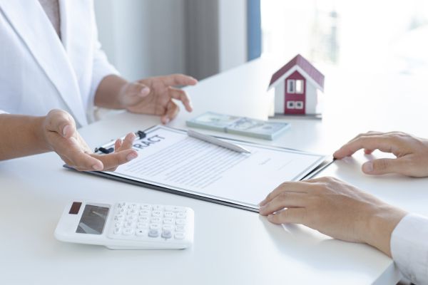 Guaranteed issue life insurance